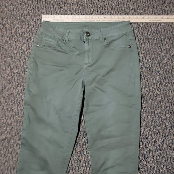 Maurices Khaki Army Green Stretch Jeggings Size Small - Picture 5 of 16